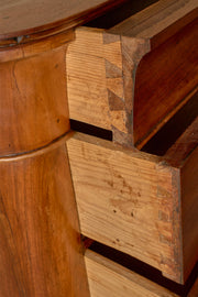 19th century French Walnut chest of drawers