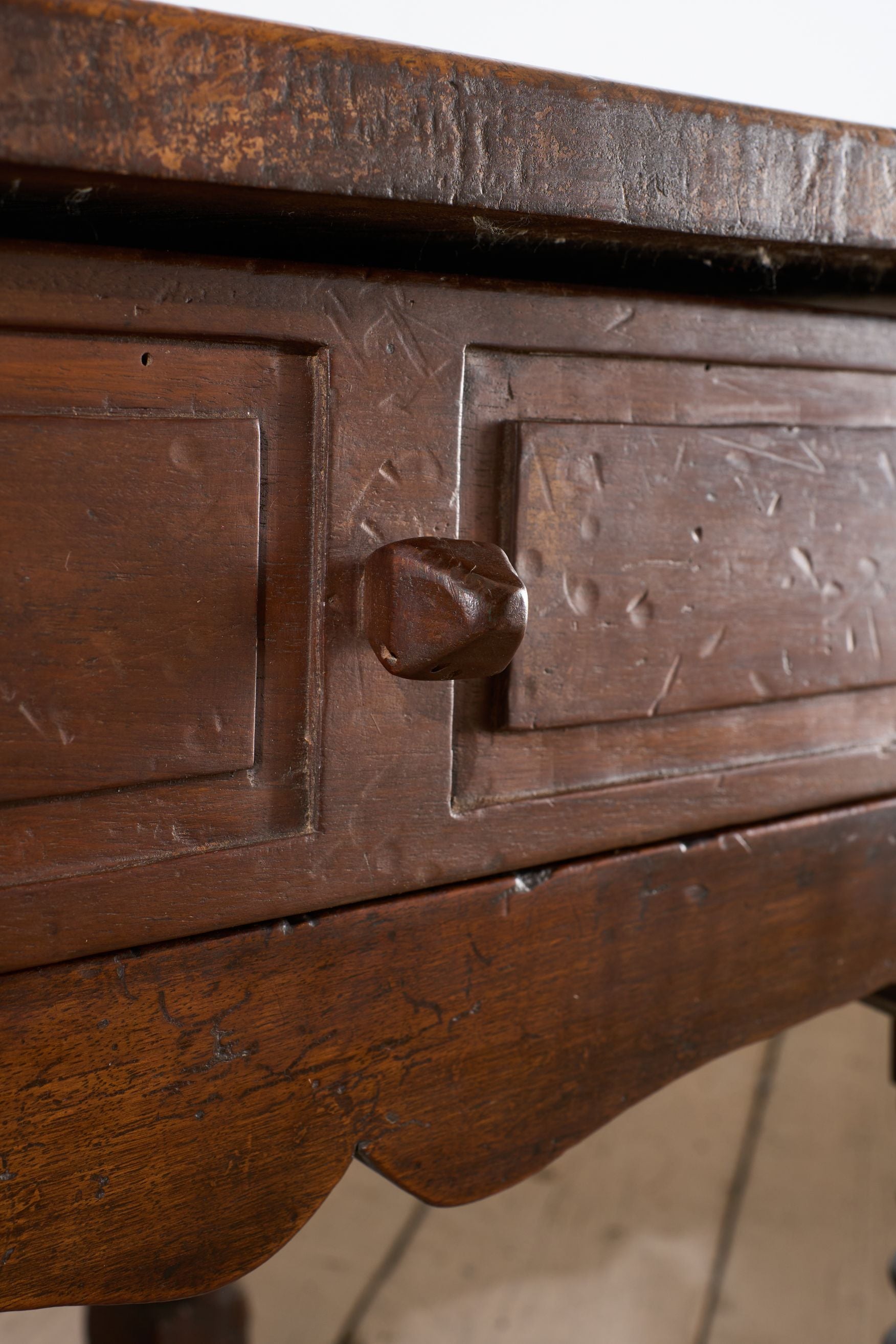 18th century Spanish walnut side table with bobbin legs - TallBoy Interiors
