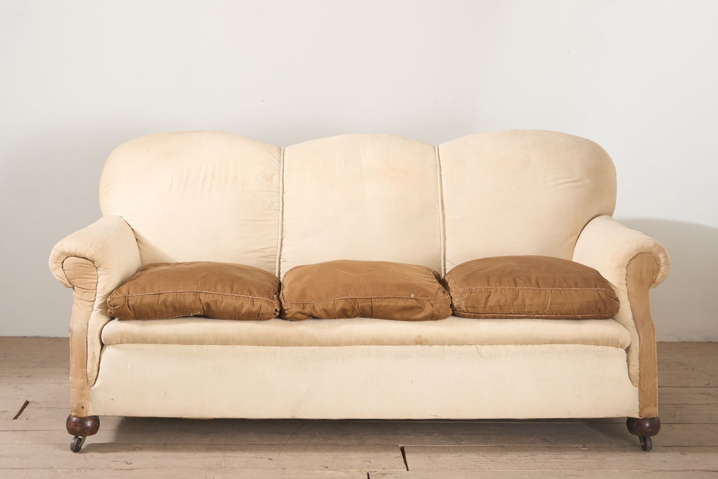 Early 20th century Scalloped back country house sofa