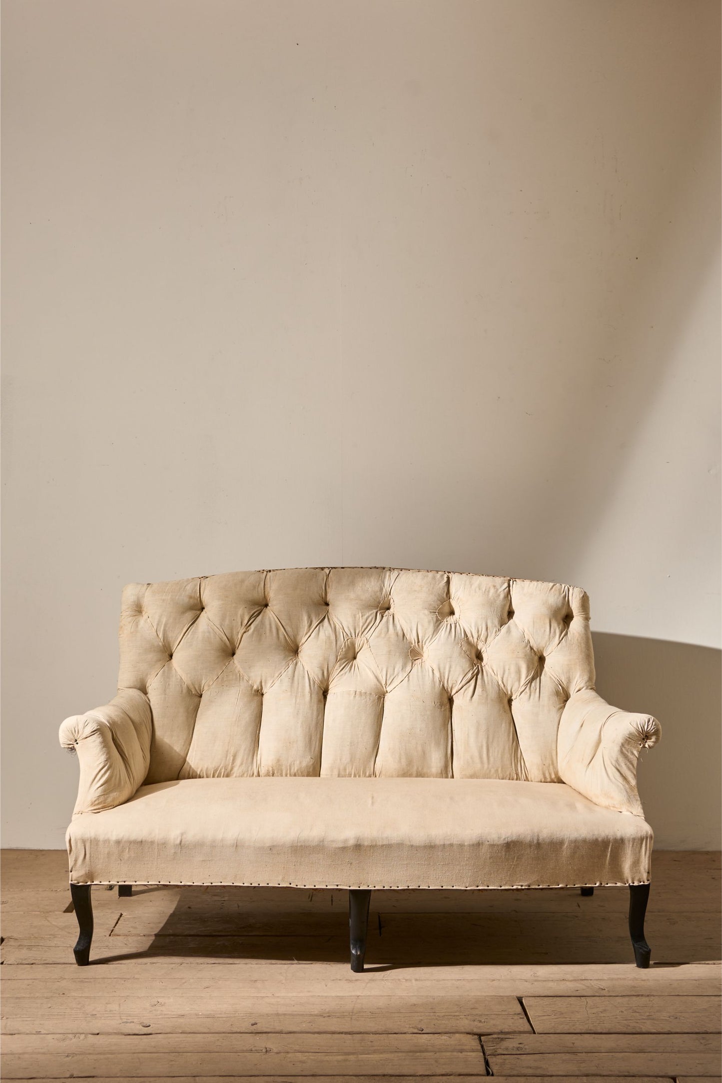 Napoleon III buttoned high back small sofa - TallBoy Interiors