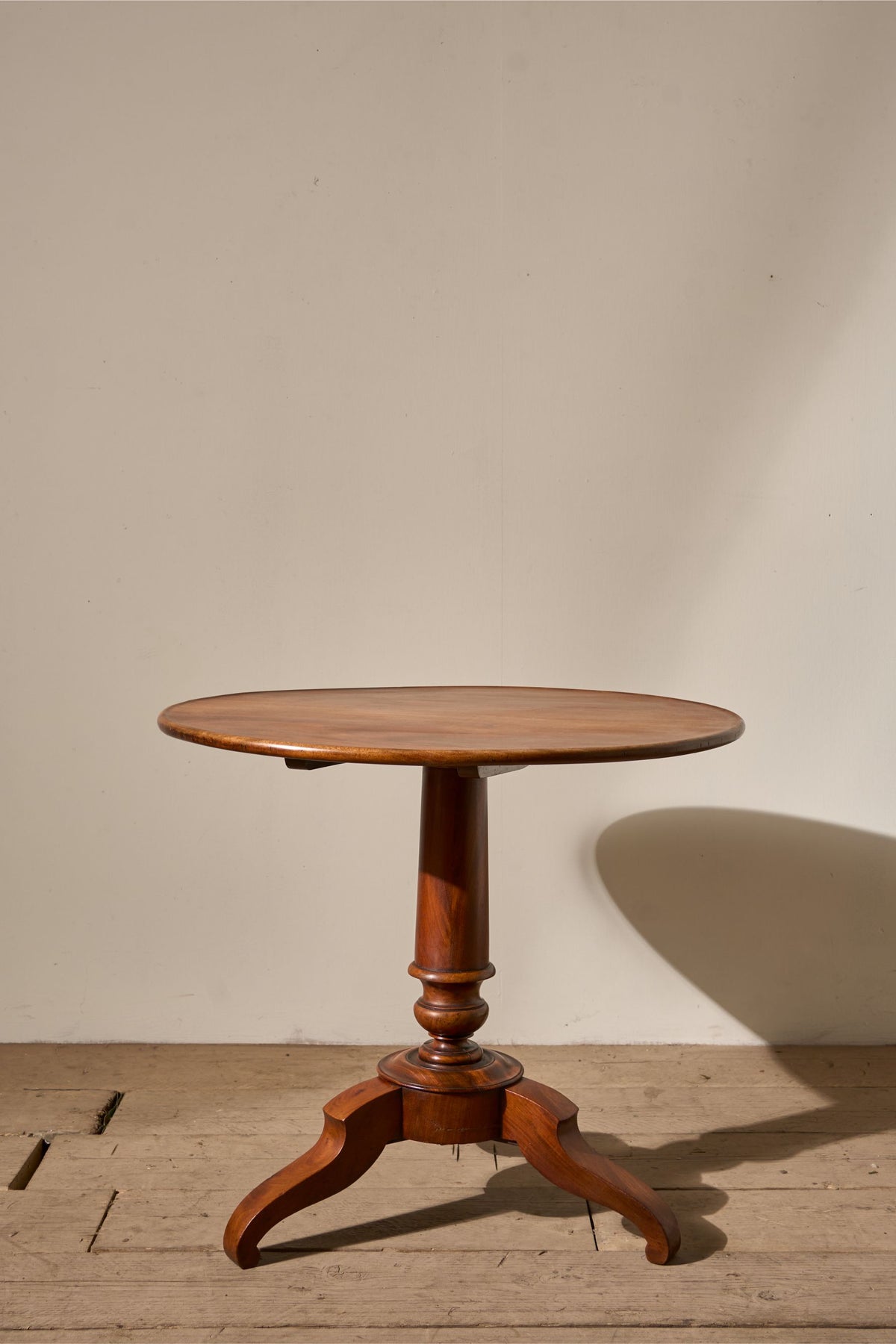 19th century Solid mahogany tilt top table - TallBoy Interiors