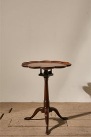 English Georgian Scalloped edge mahogany tilt top table - TallBoy Interiors