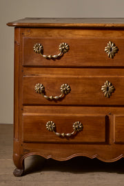 18th Century walnut chest of drawers - TallBoy Interiors