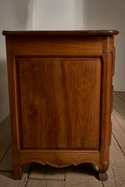 18th Century walnut chest of drawers - TallBoy Interiors