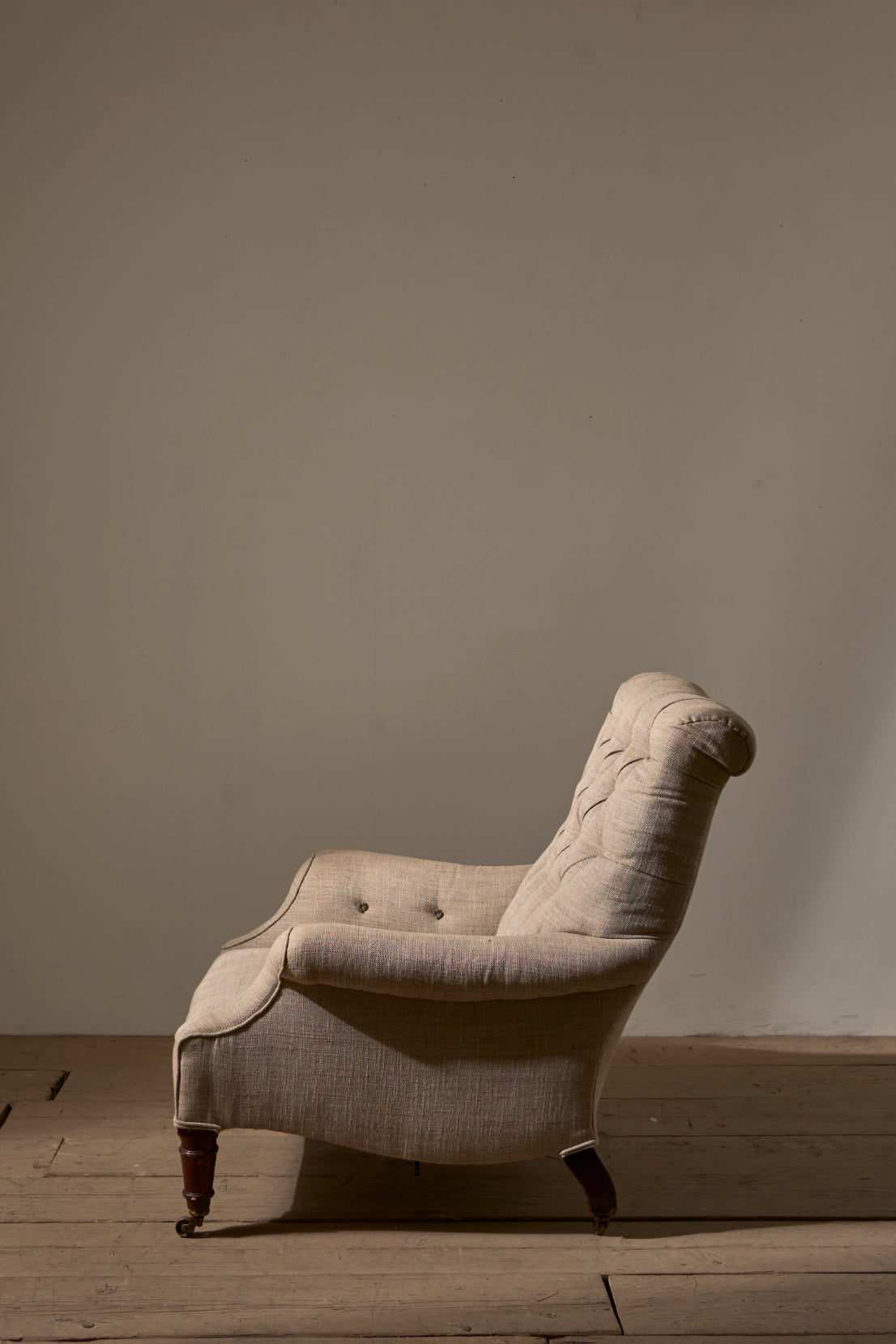 Victorian Country house armchair with shapely sides