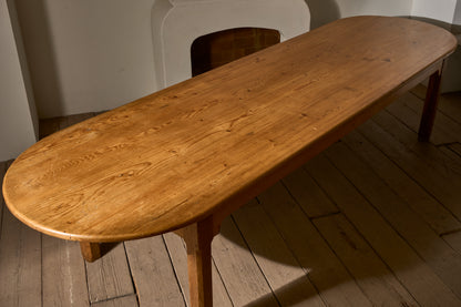 3.5m Early 20th century Pine and oak oval dining table
