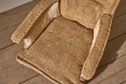 19th century Elegant shapely arm armchair
