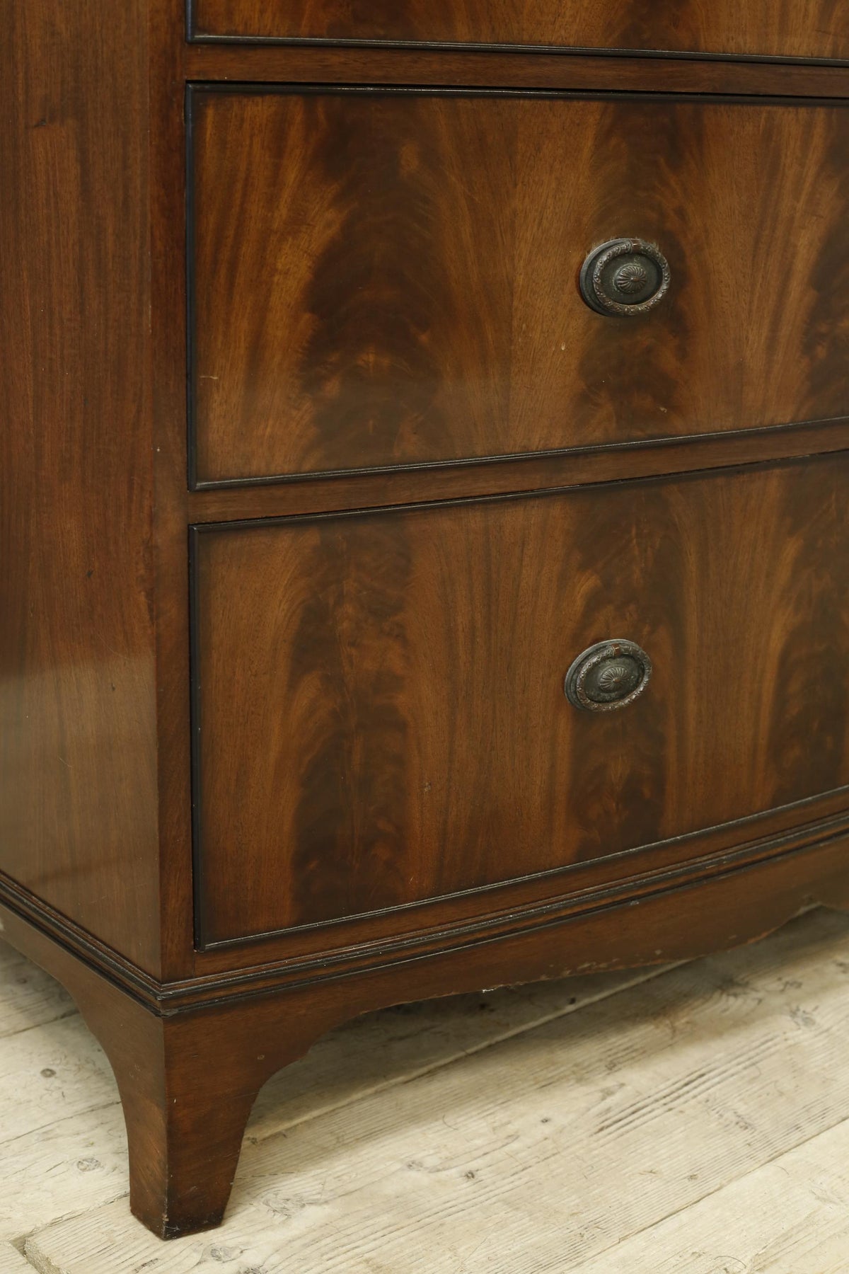 Edwardian flame mahogany chest of drawers by Marsh, Jones & Cribb - TallBoy Interiors