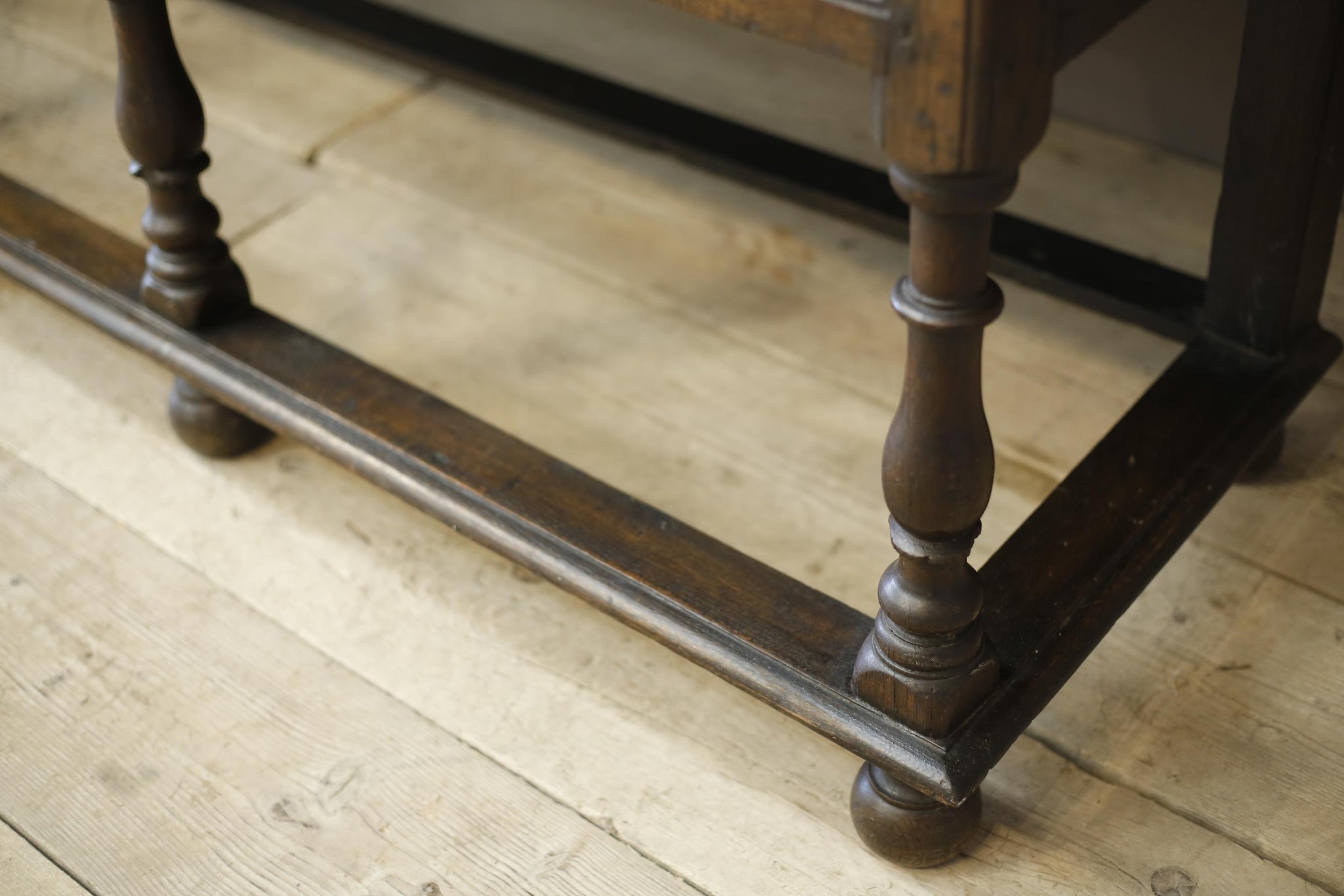 18th century English oak dresser on tall legs