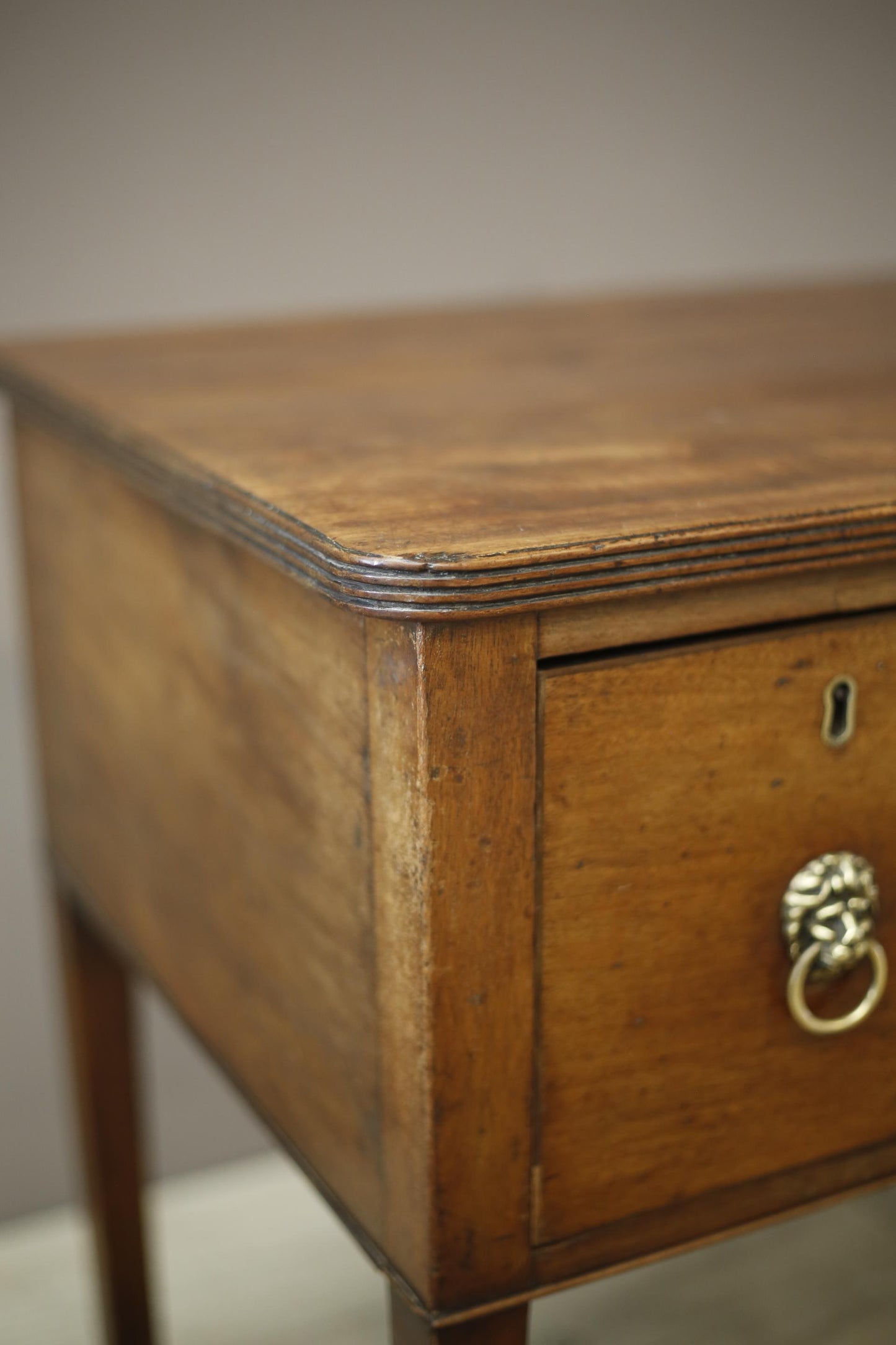 Georgian Regency mahogany reeded writing desk