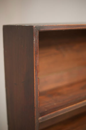 Late 18th century Georgian mahogany open library shelves