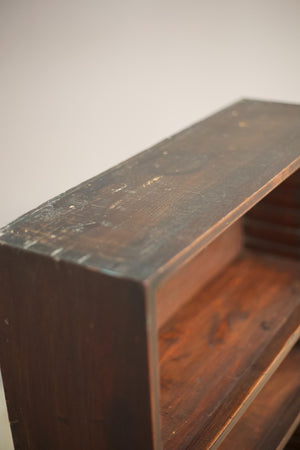 Late 18th century Georgian mahogany open library shelves