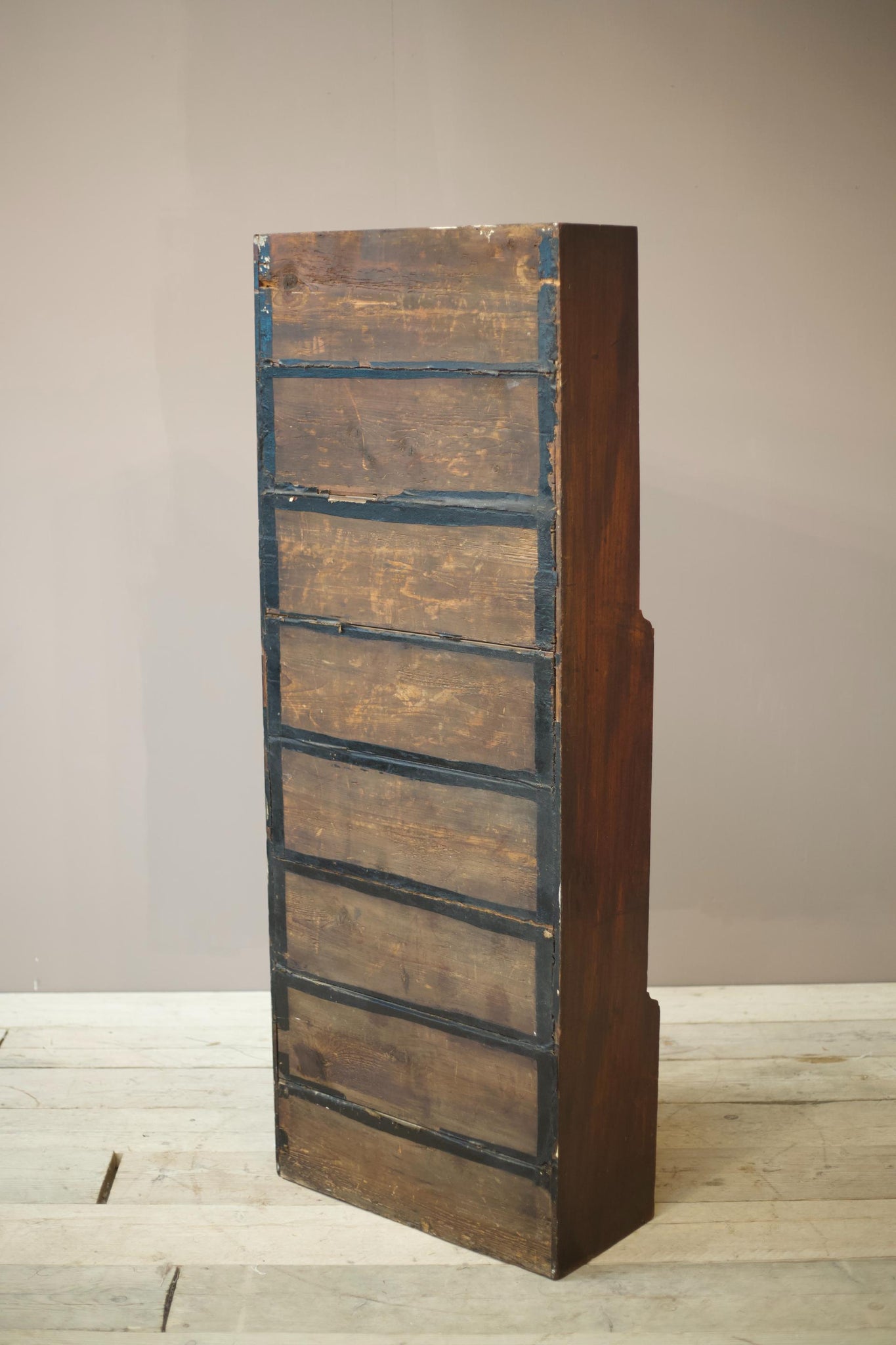 Late 18th century Georgian mahogany open library shelves