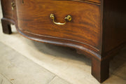 Very Impressive Georgian serpentine fronted chest of drawers - TallBoy Interiors