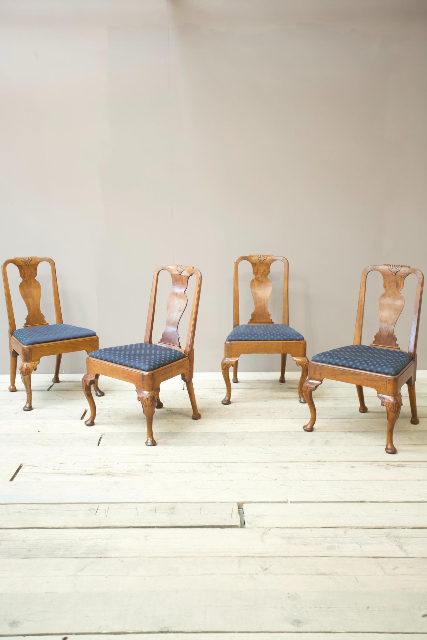 Set of 4 Genuine Queen Anne dining chairs
