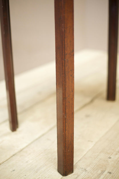 Georgian mahogany single drawer writing table