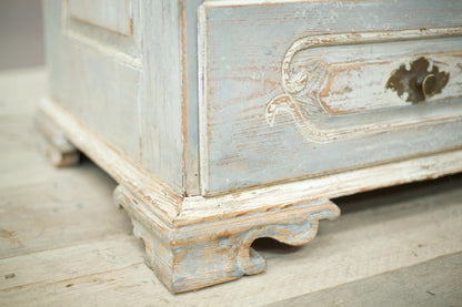 18th century Bavarian painted chest of drawers