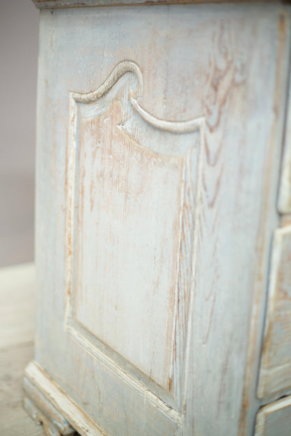18th century Bavarian painted chest of drawers