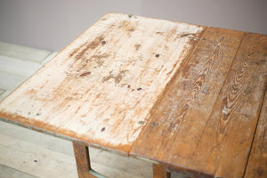 18th century Swedish Gate leg table