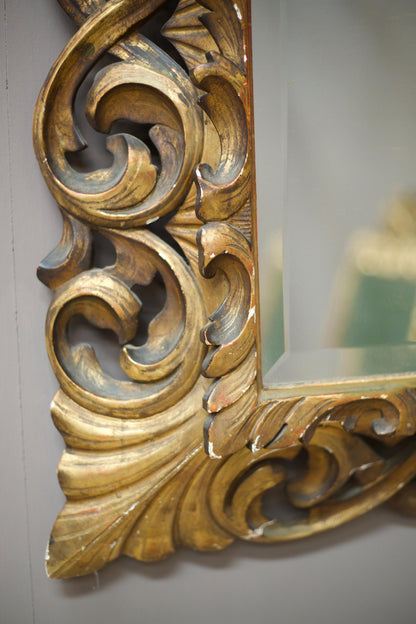 Large Early 19th century Italian giltwood carved mirror