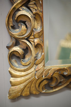 Large Early 19th century Italian giltwood carved mirror