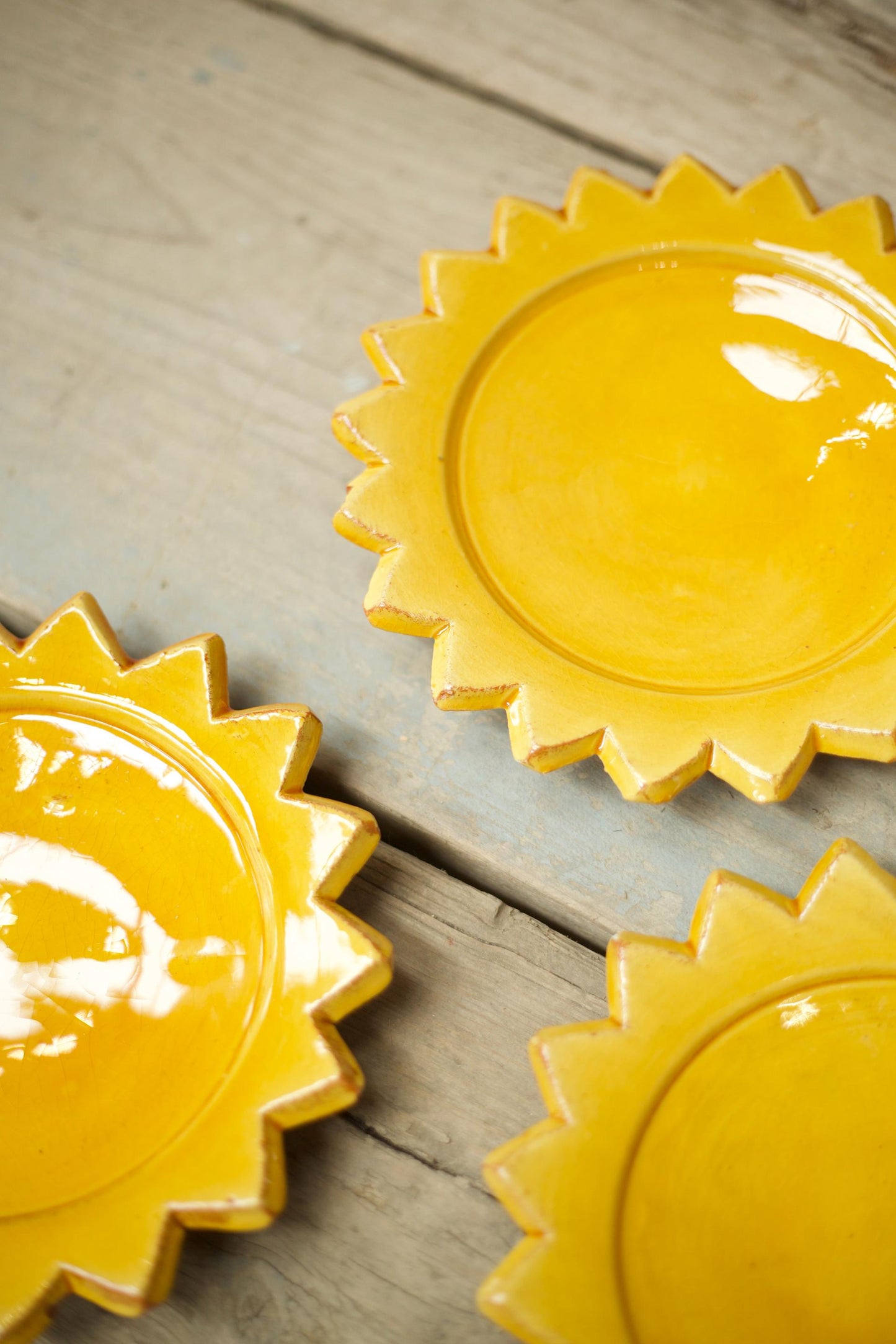 Set of 3 Early 20th century starburst plates - Yellow
