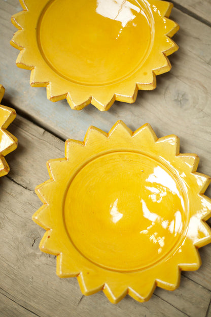 Set of 3 Early 20th century starburst plates - Yellow