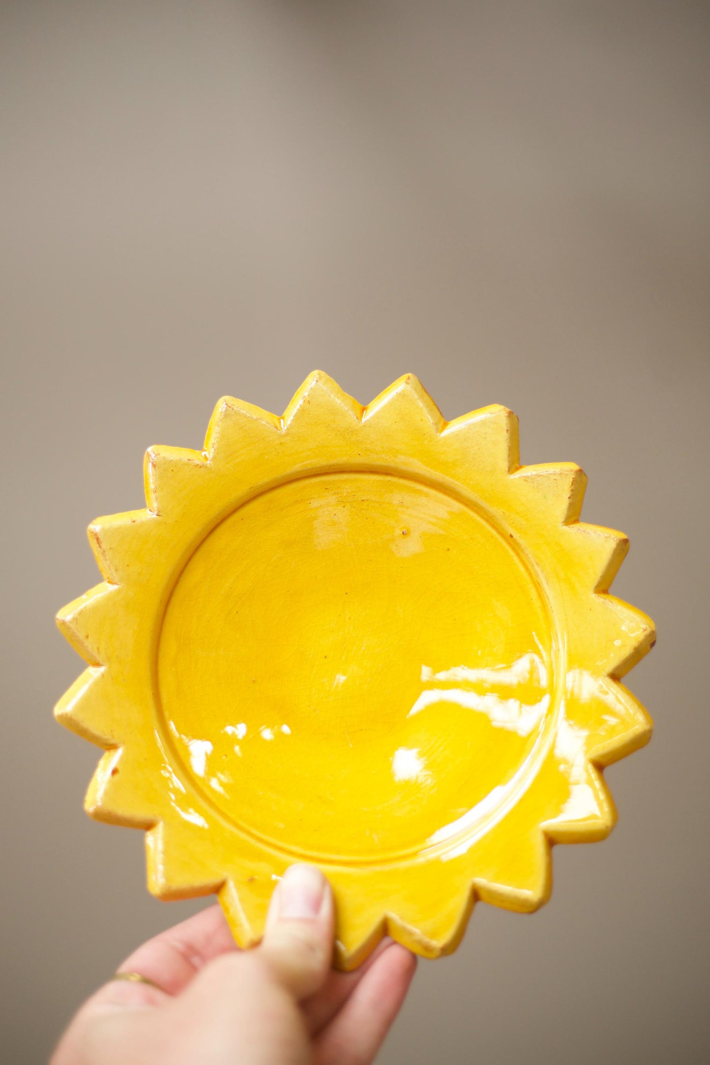 Set of 3 Early 20th century starburst plates - Yellow