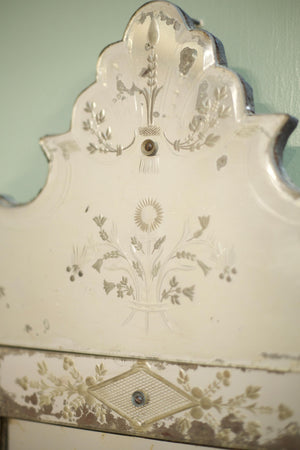 18th century Venetian wall mirror