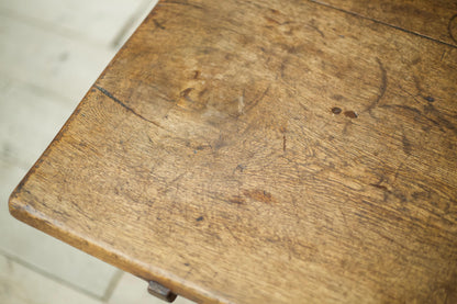Spanish 18th century oak refectory table