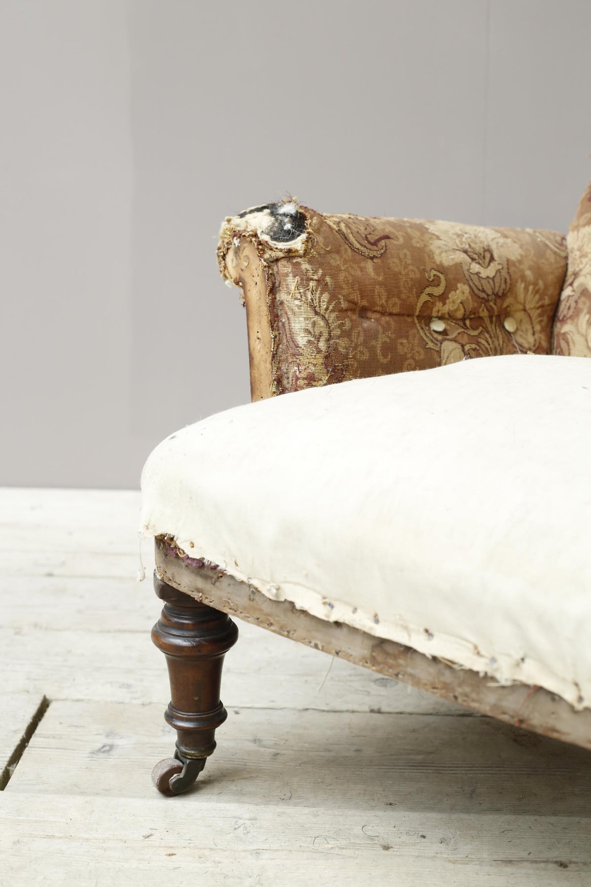 Victorian English country house armchair with buttoned back - TallBoy Interiors