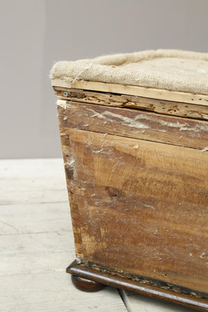 Victorian country house storage ottoman