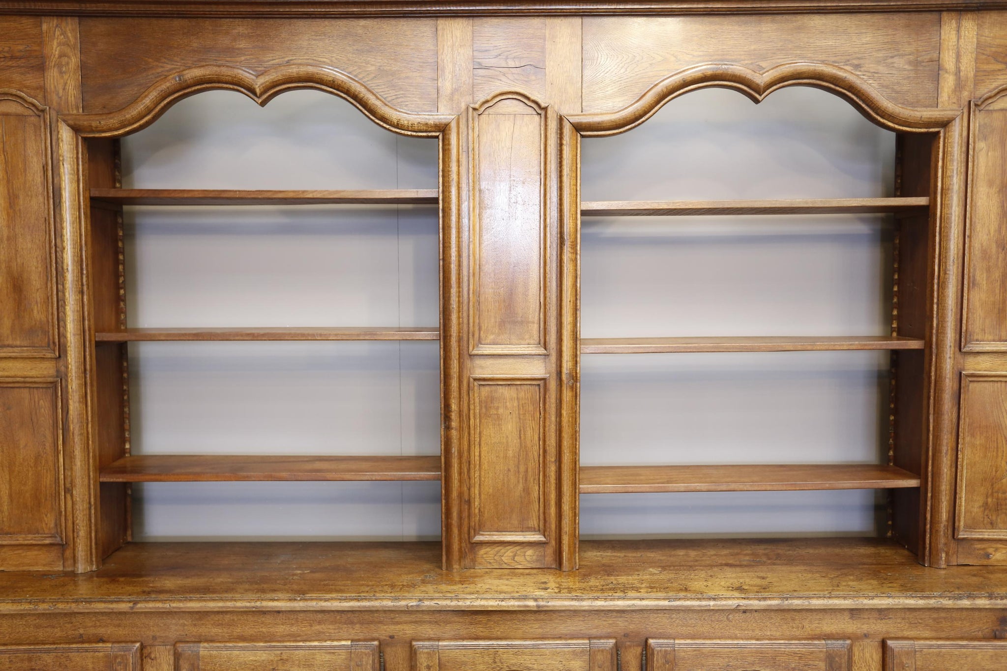 Early 20th century French oak kitchen dresser