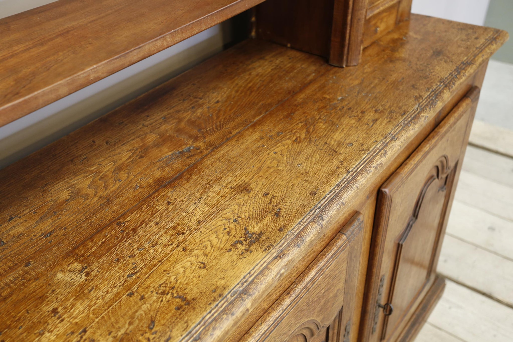 Early 20th century French oak kitchen dresser