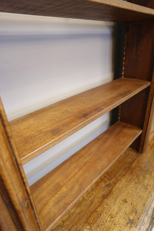 Early 20th century French oak kitchen dresser