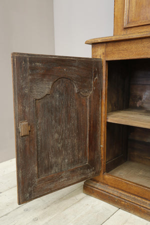 Early 20th century French oak kitchen dresser