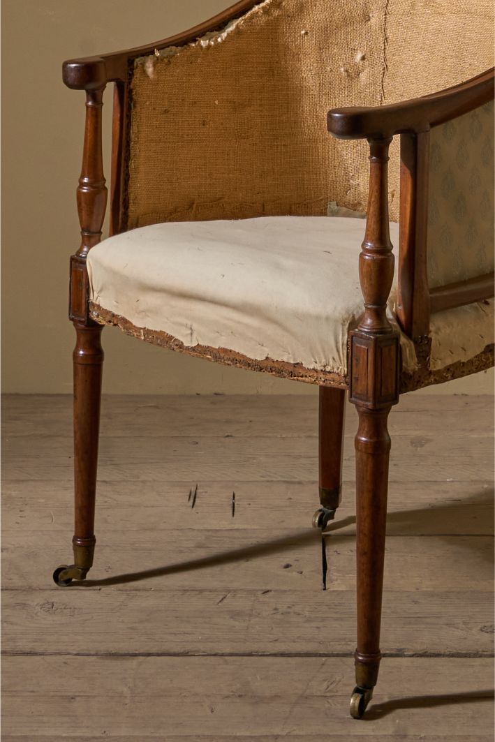 Elegant Georgian mahogany tub chair - TallBoy Interiors