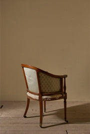 Elegant Georgian mahogany tub chair - TallBoy Interiors