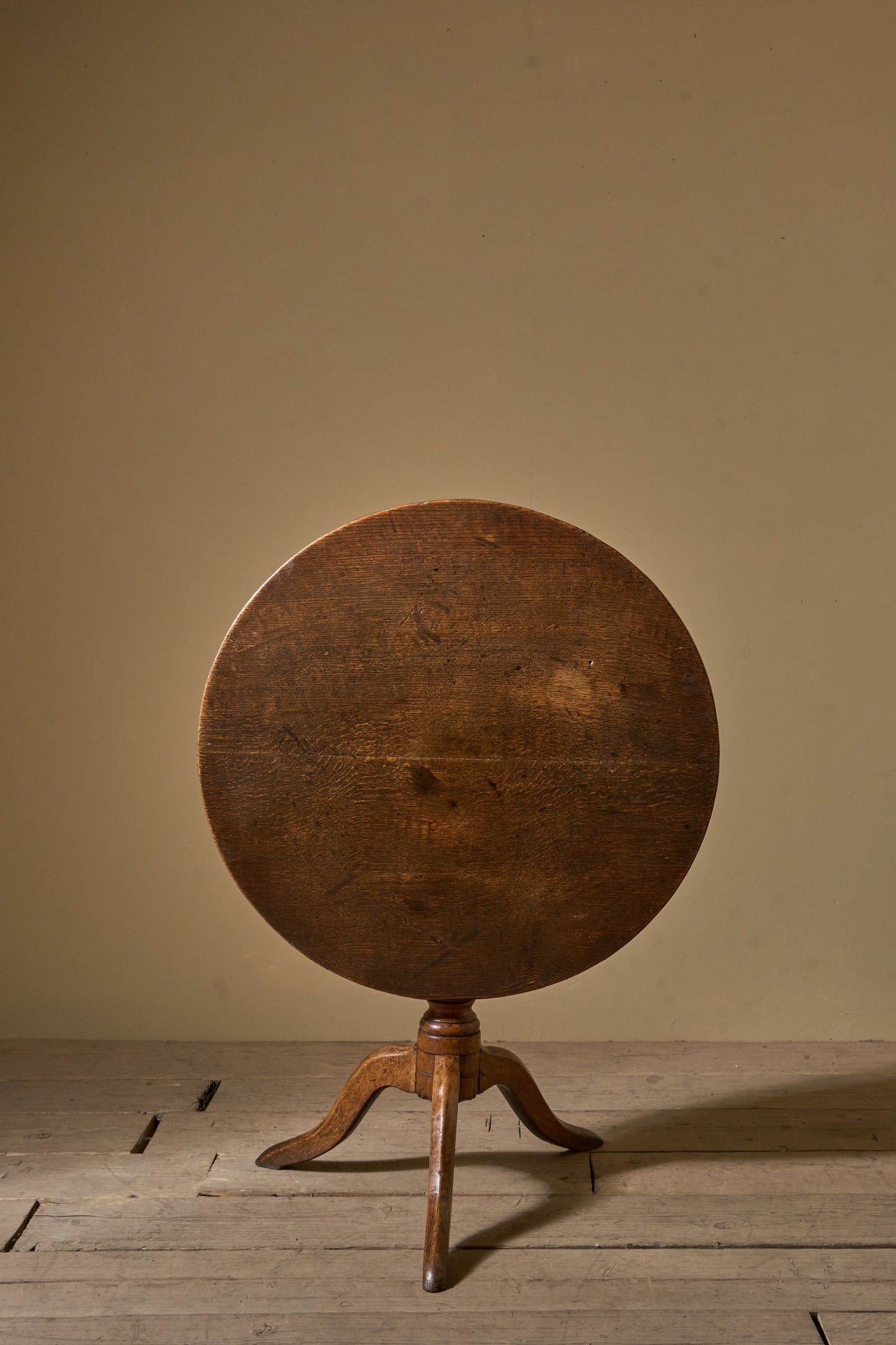 18th Century oak tilt top table