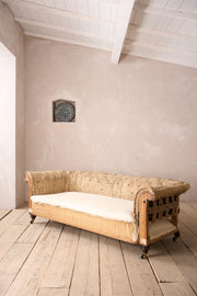 19th century Large proportioned chesterfield country house sofa