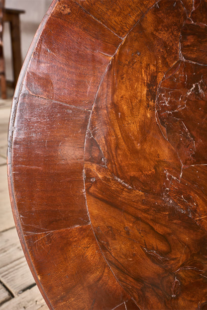 17th Century Italian Oyster veneered lamp table