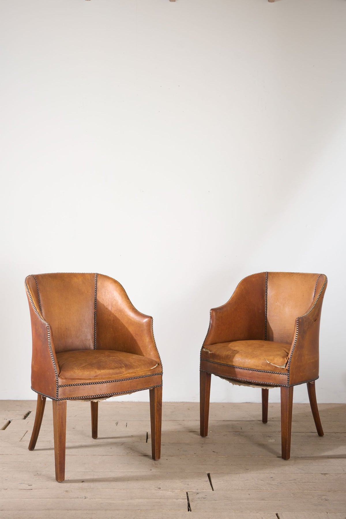 Pair of Early 20th century English bridge tub chairs - TallBoy Interiors