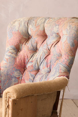 Early Victorian buttoned back country house armchair
