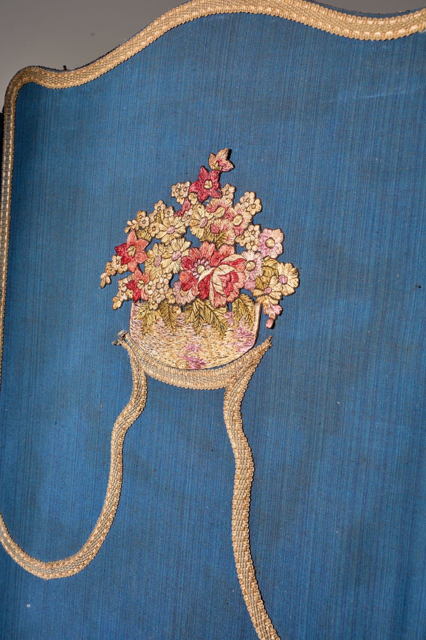 1920's Blue embroidered room screen - 4 panel