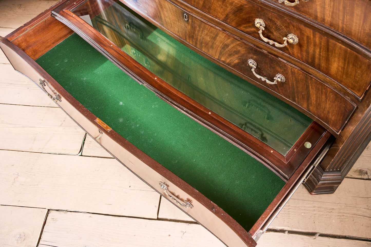 Pair of 1920's Serpentine fronted mahogany Jewellers chest of drawers