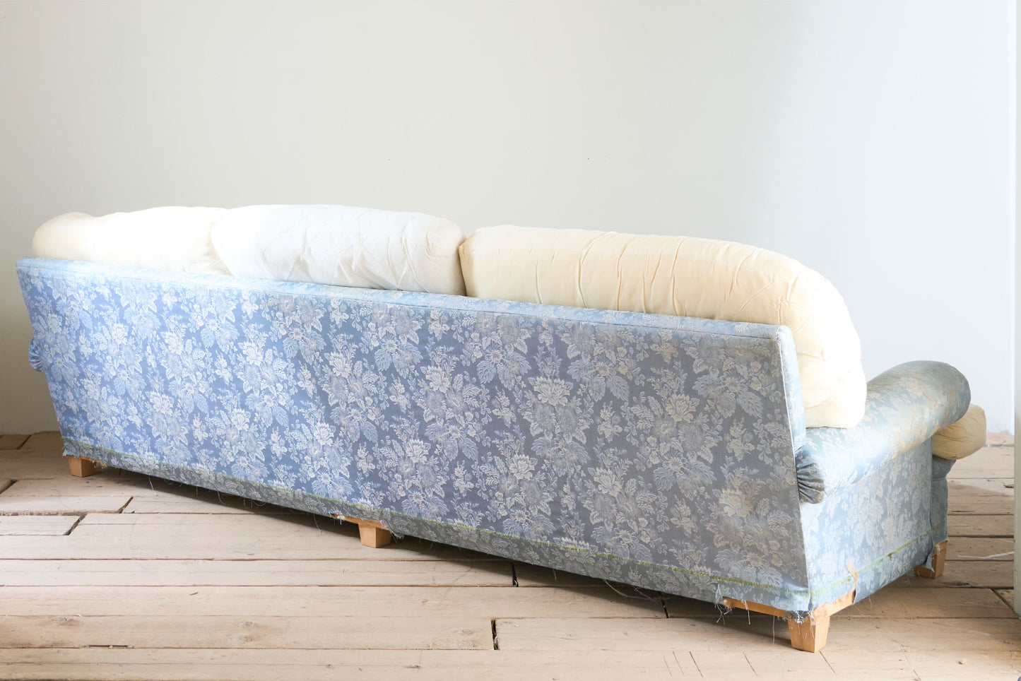 Pair of 20th century 2.8m Country house sofas retailed by Harrods