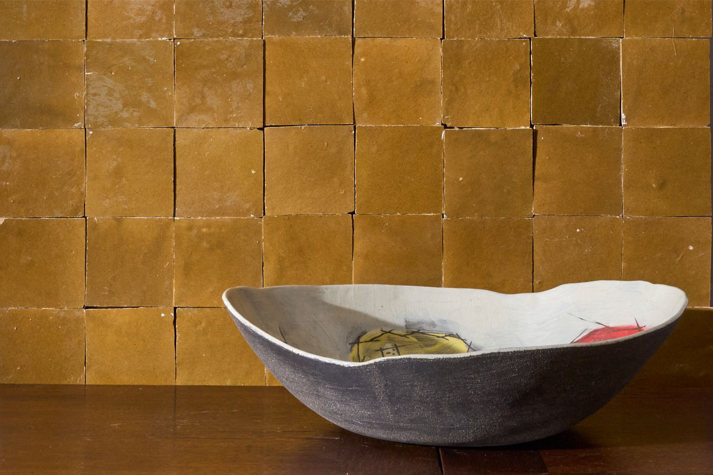 20th Century studio pottery bowl - Wide abstract