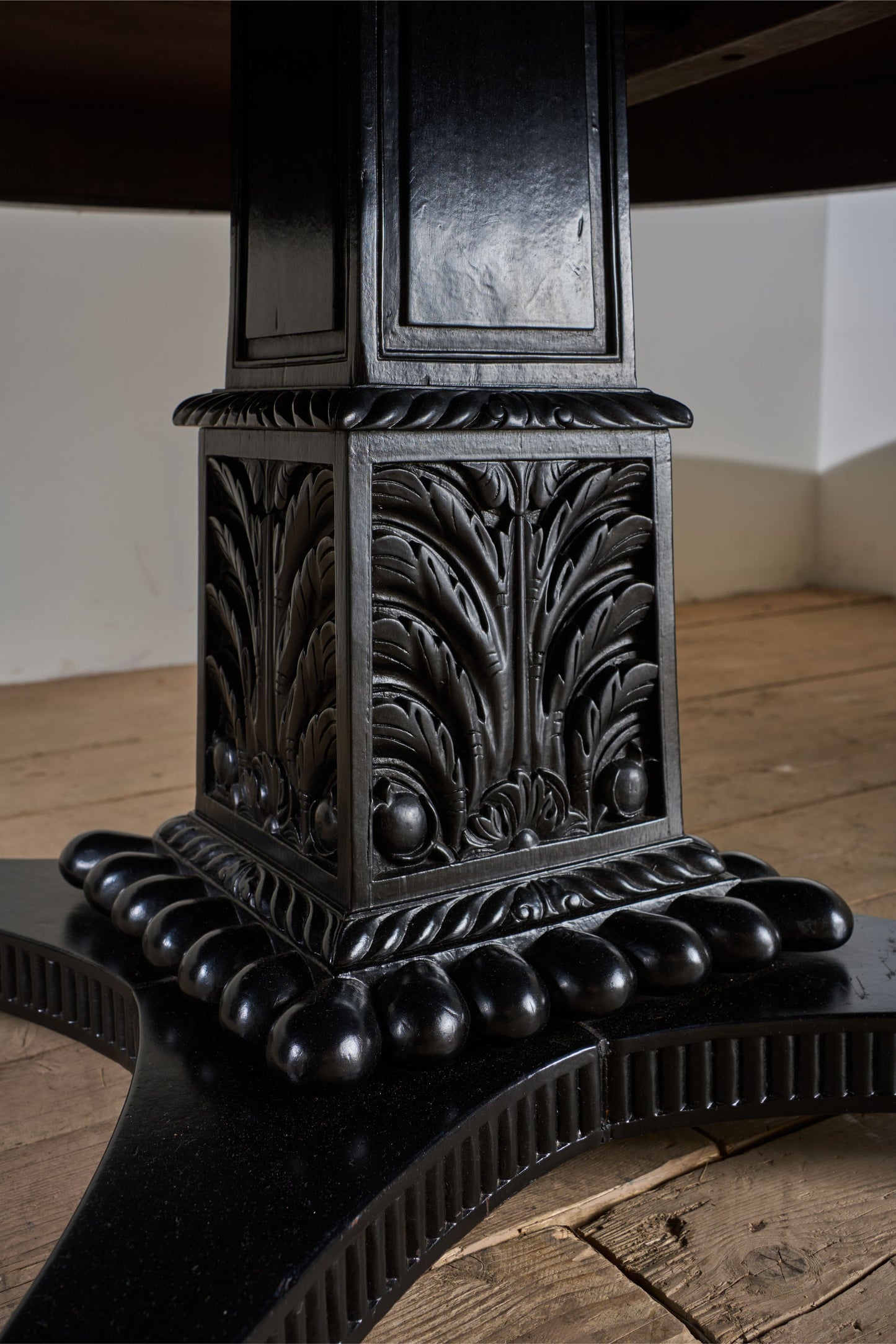 Exceptional 19th Century Anglo-Indian Coromandel centre table