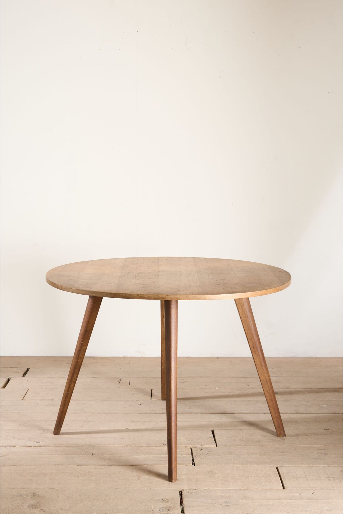 Mid century oak veneered circular table - TallBoy Interiors