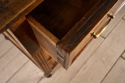 18th century Walnut and elm French chest of drawers